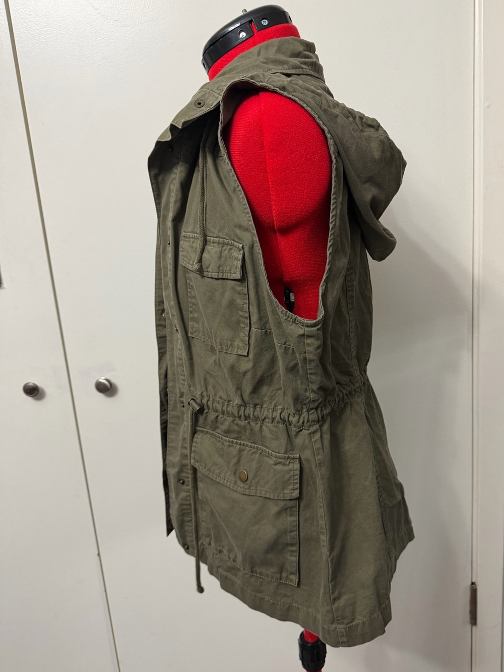 Love Tree Olive Green Utility Hooded Vest - Picture 5 of 5